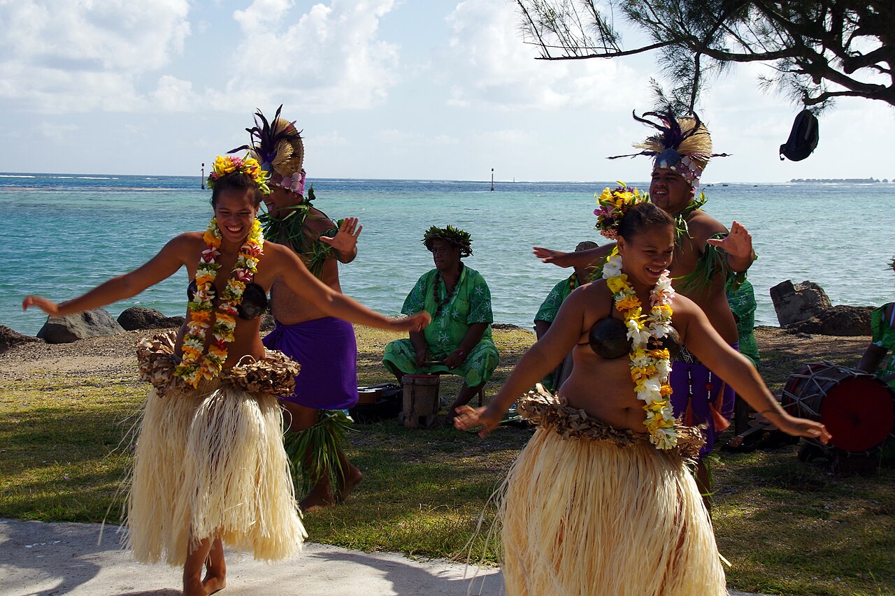PF-Moorea-tanz