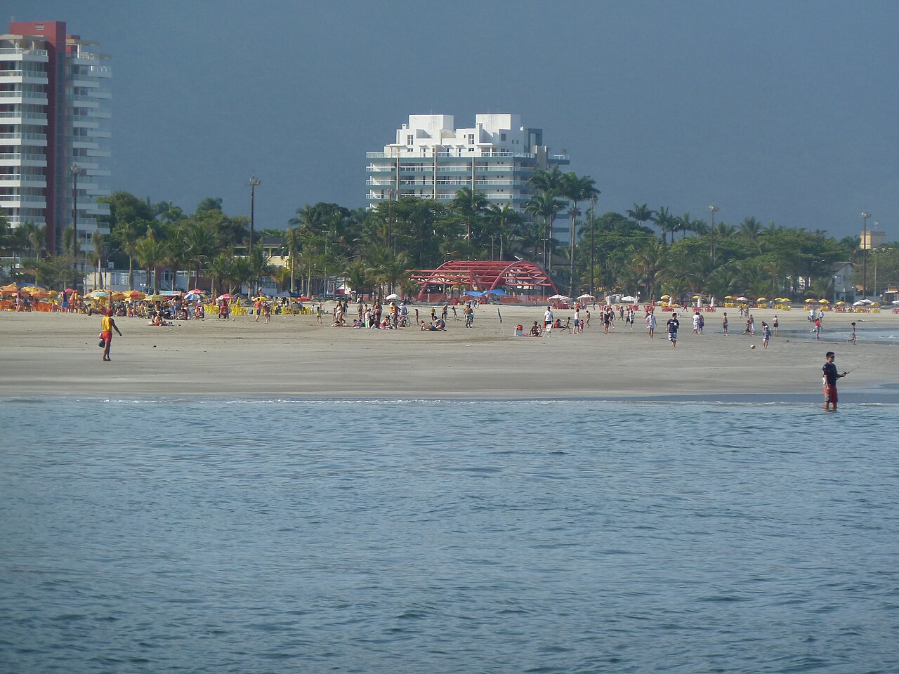 Bertioga, SP, Brasil. Praia Da Enseada, vista do mar. - panoramio