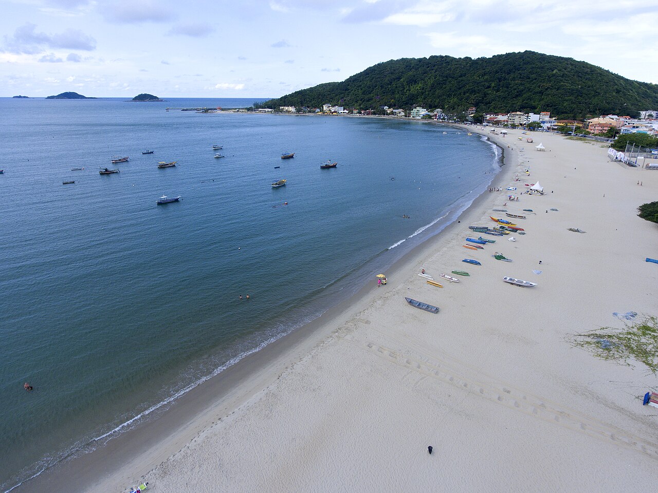 Renato Soares Praia da Enseada São Francisco do Sul SC (39055480800)