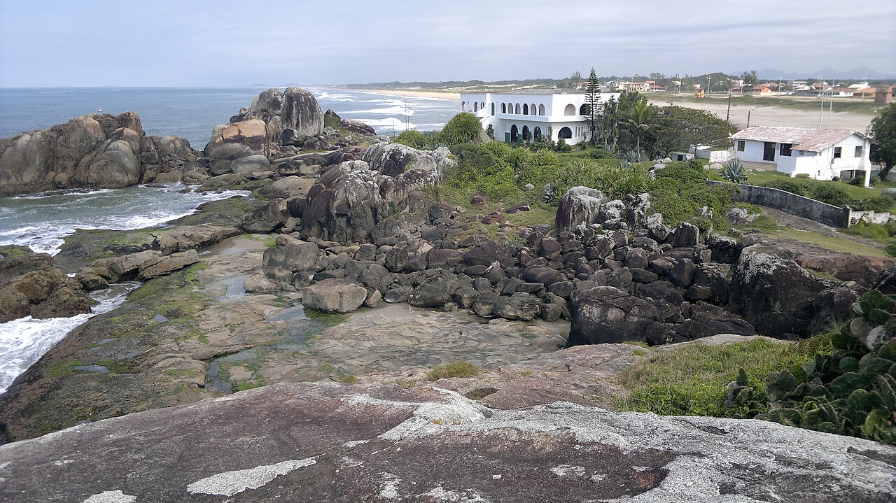 Praia da Enseada, São Francisco do Sul - SC, Brazil - panoramio