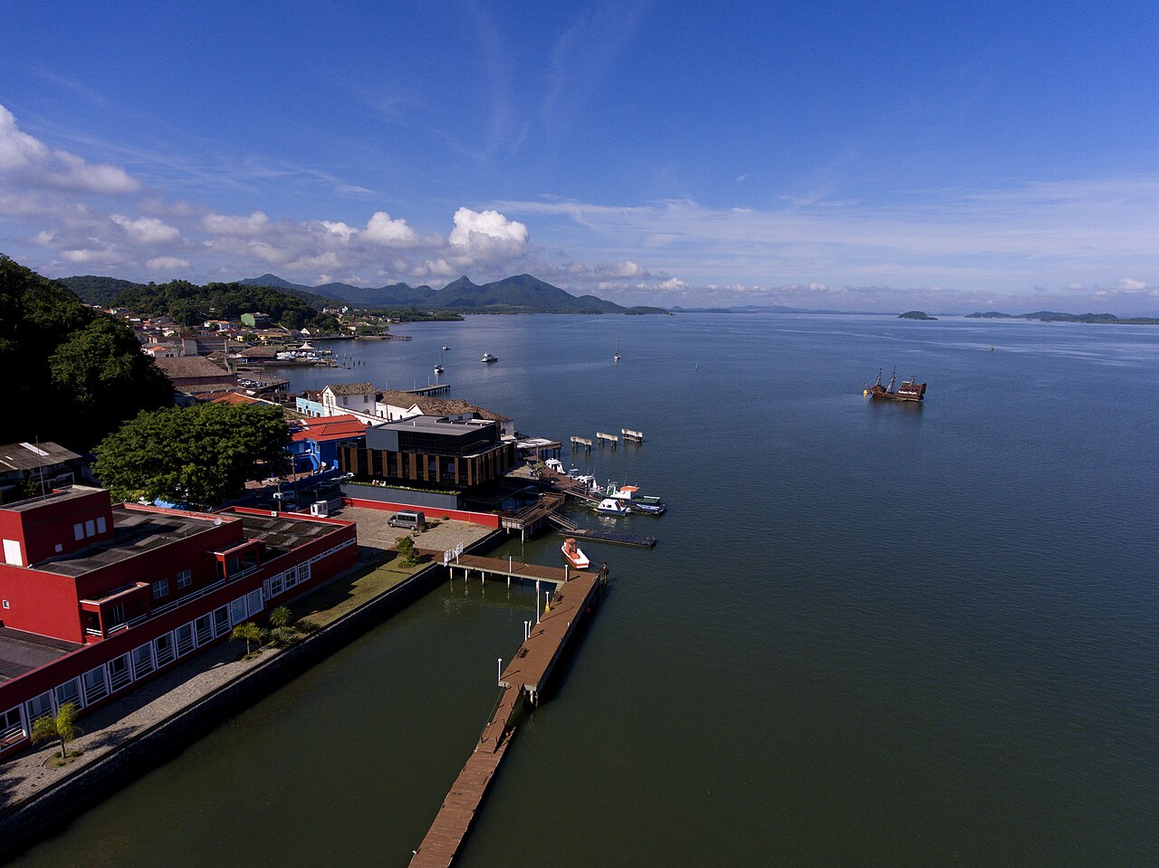 Renato Soares Baia da Babitonga São Francisco do Sul SC (39971473435)