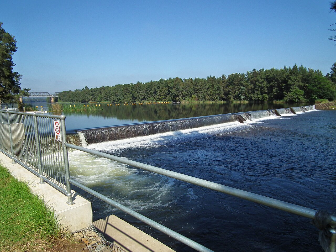 Penrith Weir - Nepean River - Penrith NSW (5554689518)