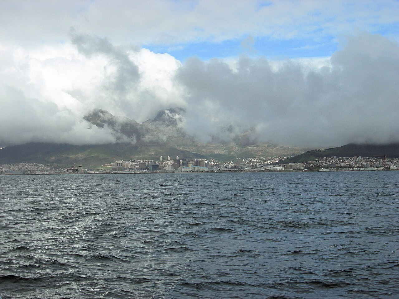 Cape Town from the sea (3186650555)