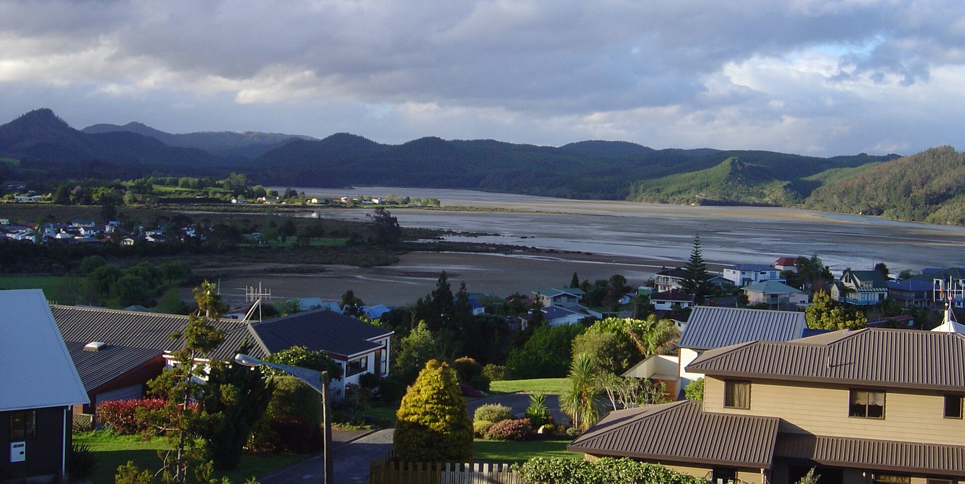 Whangamatā