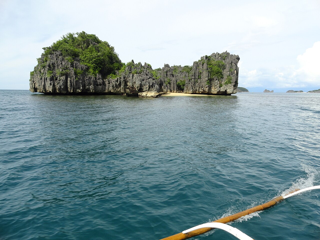 Minalahos Island, Caramoan Peninsula, Philippines (36284061924)