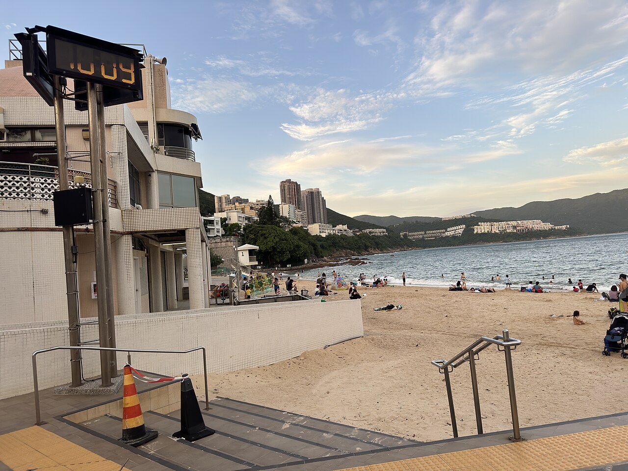 Stanley Main Beach 18-09-2024(2)