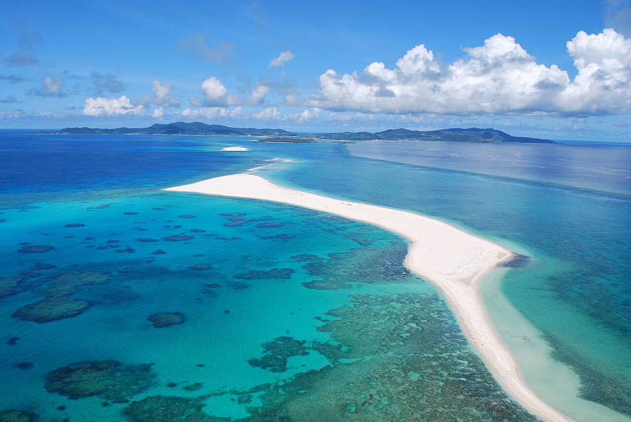 Okinawa-kumejima Hatenohama Beach-xl