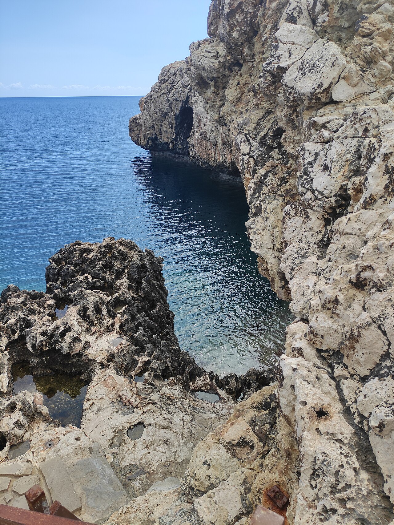 Agioi Anargyroi Cave, Agia Napa, Kypr 2