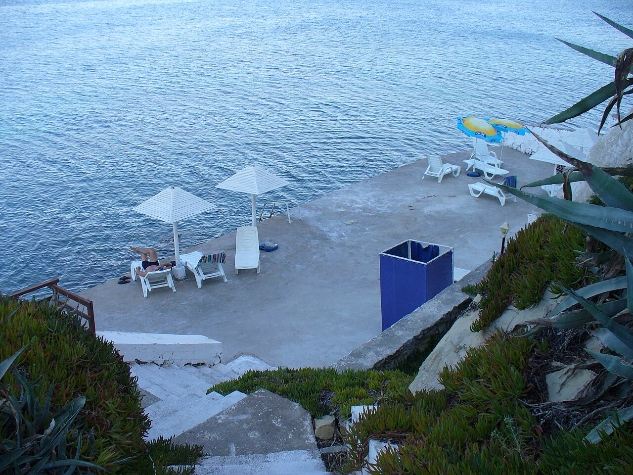 Beach of municipality hotel *©Abdullah Kiyga - panoramio