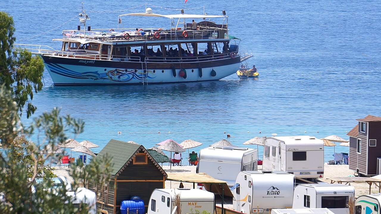 İzmir foça sahili ve koyları