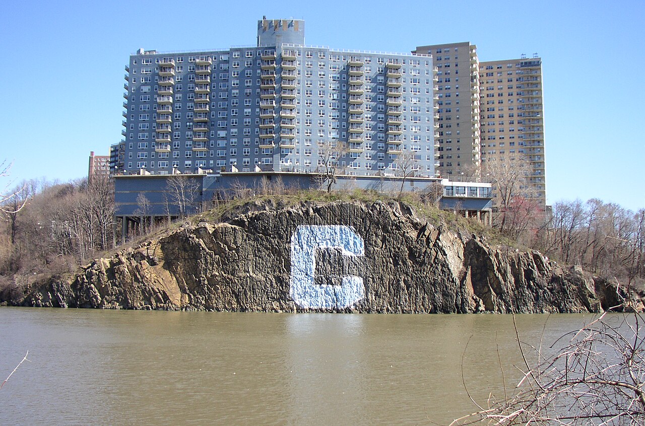 Spuyten Duyvil Creek Apr 2006