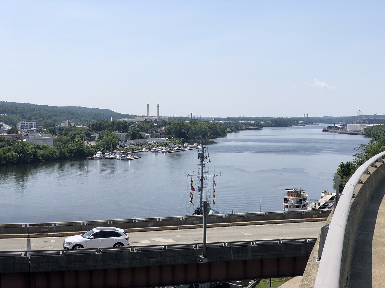 2024-07-14 12 05 52 View south down the Hudson River from the ramp from northbound Interstate 787 (Riverside Route) to Empire State Plaza in Albany, Albany County, New York