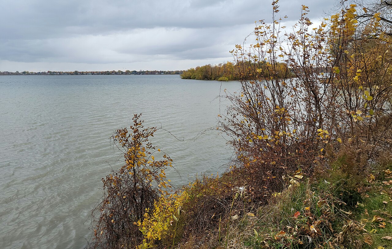 Saint-Mathias-sur-Richelieu (Québec)-Rive Est de la rivière Richelieu en octobre-2022-10-20