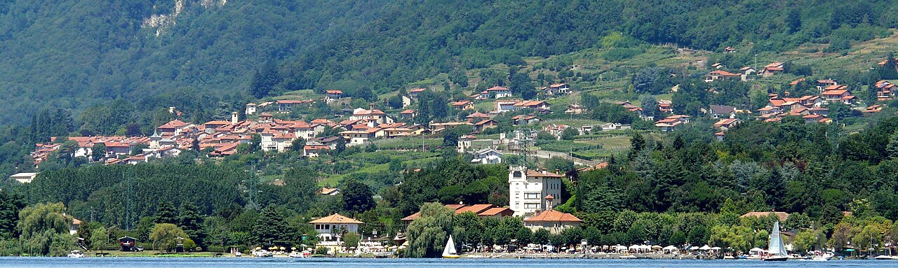 Viverone, paese sulla riva dell'omonimo lago, Italia