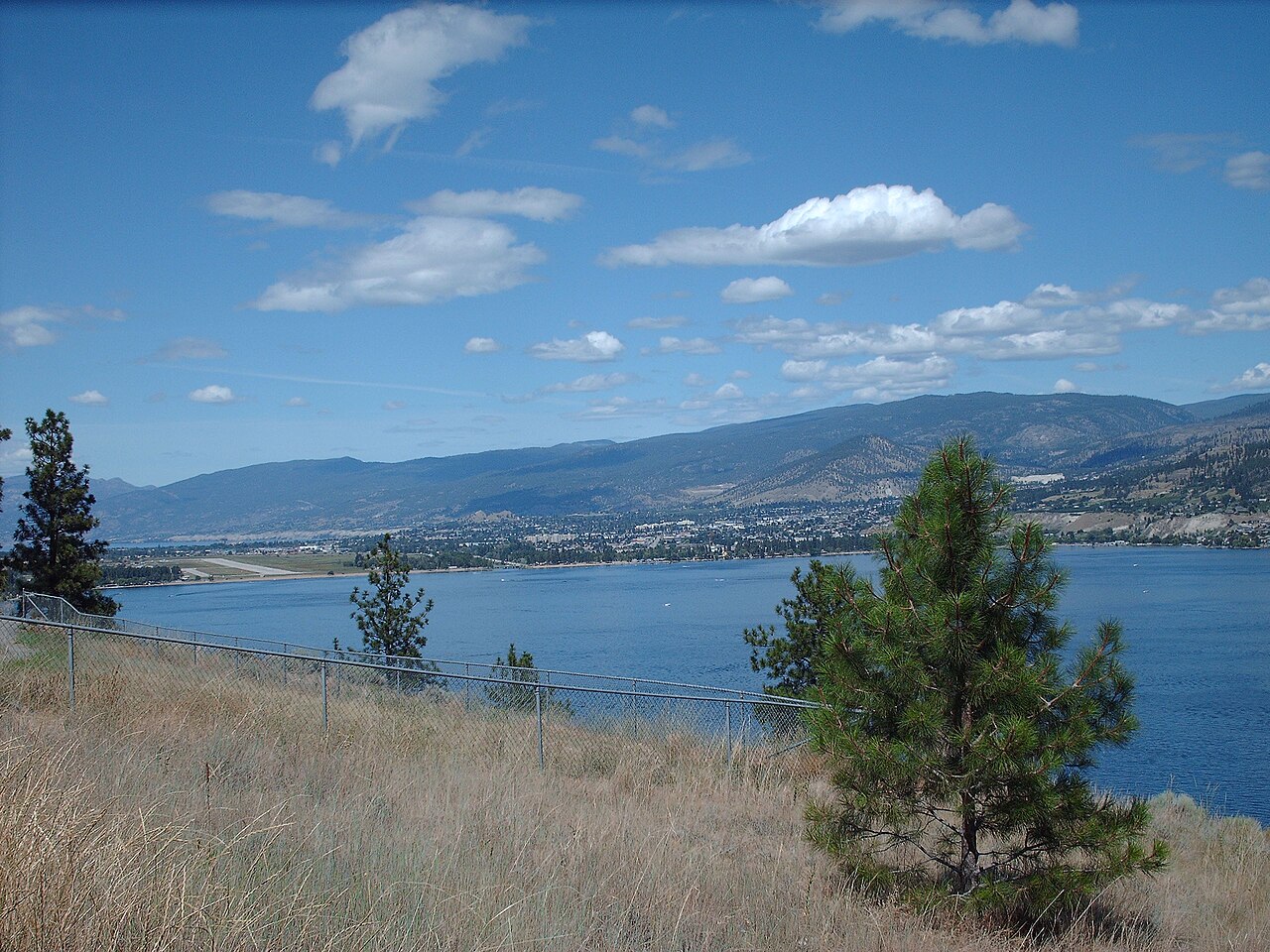 Skaha Lake and Penticton - panoramio