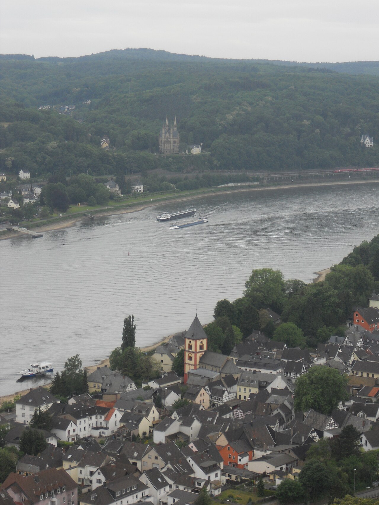 Rhein bei Remagen und Erpel