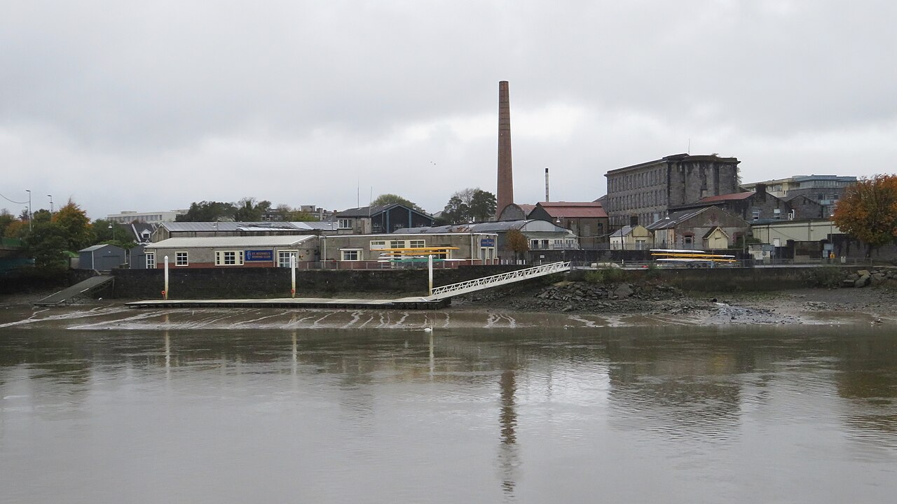 View across the River Shannon in Limerick - geograph.org.uk - 5943929
