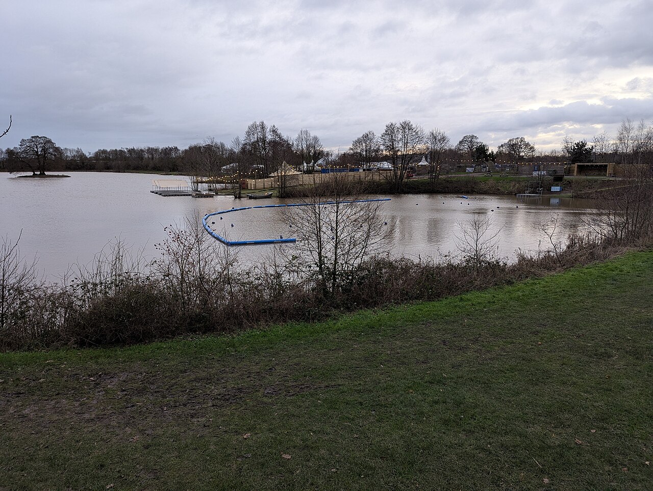 North-west corner of Alderford Lake - geograph.org.uk - 7944238
