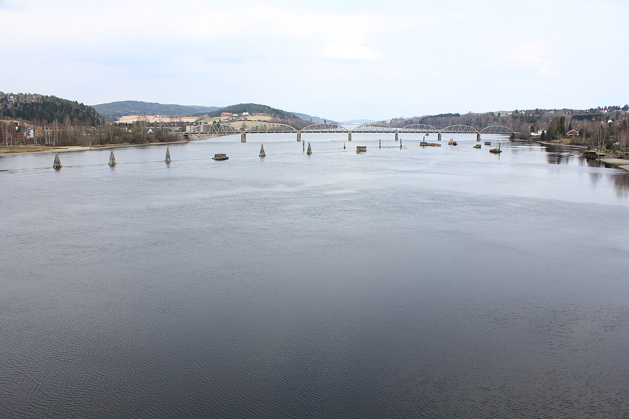 Lenser at Fetsund, Akershus, Norway, Glomma River