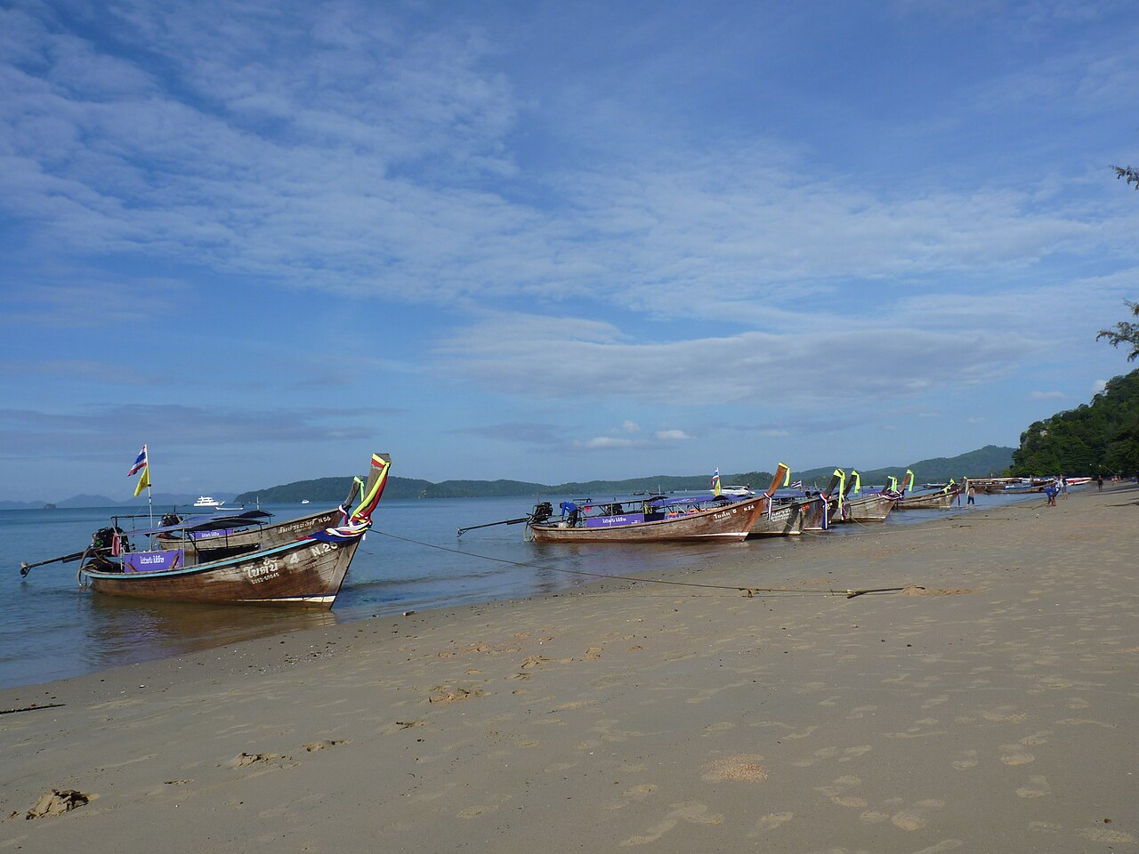 Ao Nang beach - panoramio
